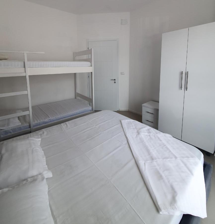 Low Cost Banesa Kosovare Shëngjin Exteriör bild